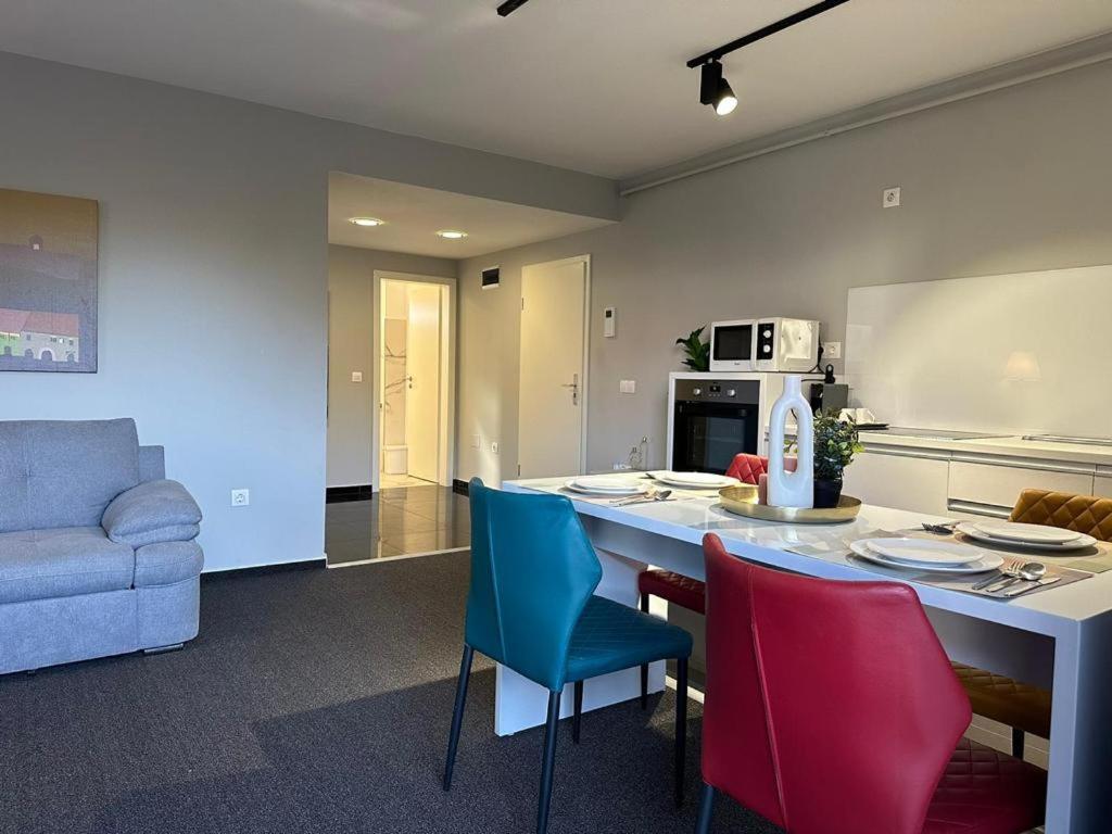 Luxury & By Glam - Parking Free Apartament